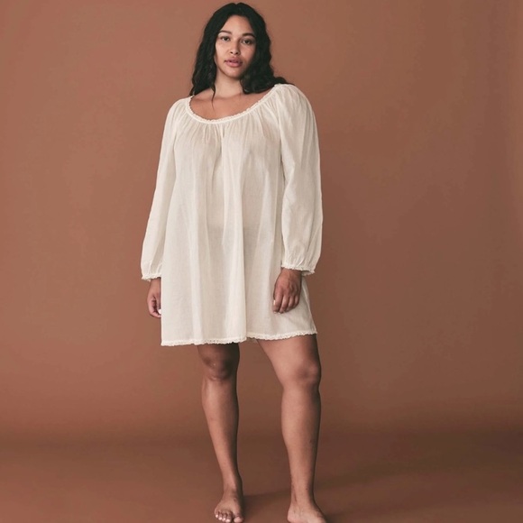ISO Dôen Toccata Nightgown - Picture 1 of 2